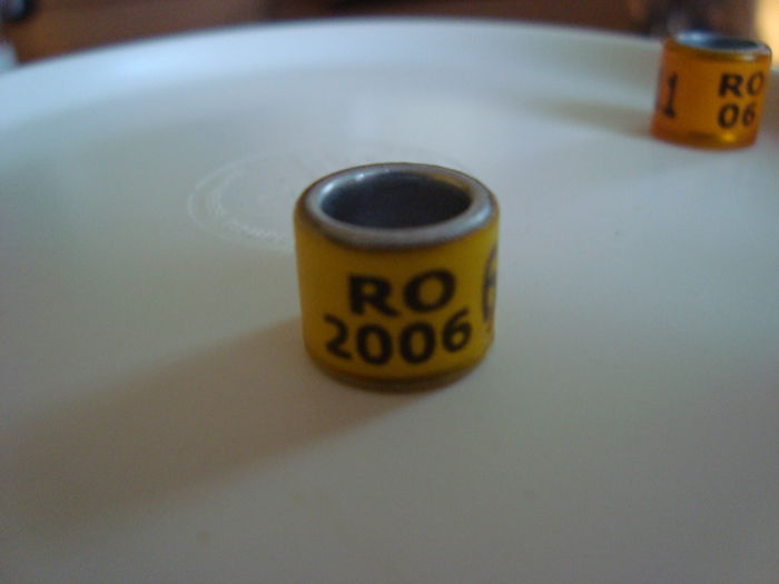 RO 2006  3  buc