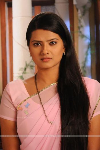 211236-kratika-sengar