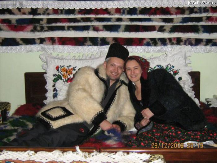 25.Hai Marii la Sinziiene-Rona de Jos; Festival folcloric,in 24 iunie,de nasterea sf.Ioan Botezatorul
