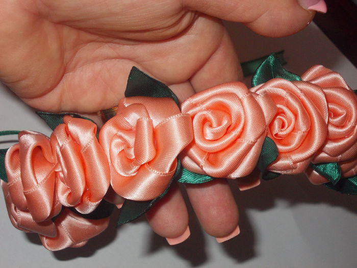 coronita saten roz 005