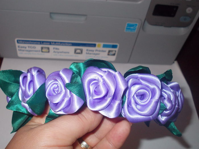 coronita trandafiri mov 006