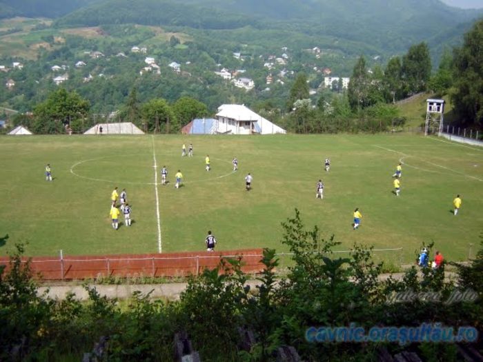 43.Serbarile Cavnicului-Cavnic; meciuri de fotbal Old-Boys;focuri de artificii
