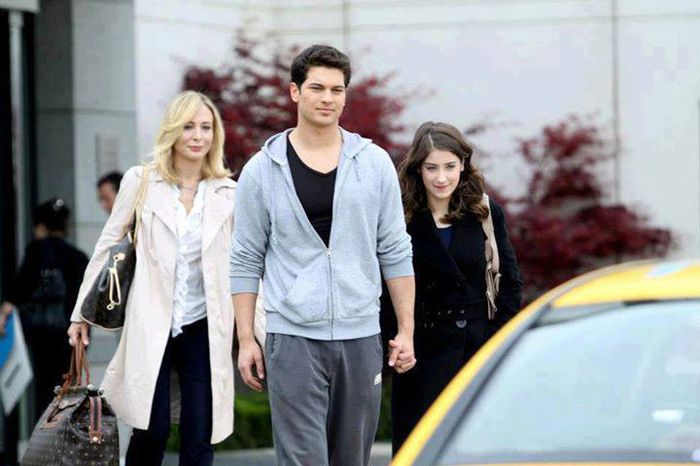 Ep 18. Emir iese din spital