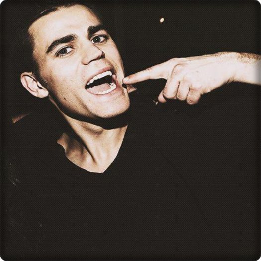 ».dada, si damigeana :)) avem tot tacamu, ce sa mai .  si thx pt ceaun *click; *ia ceaunu* haolo, sa va fac mancare!pt toata satra! =))
