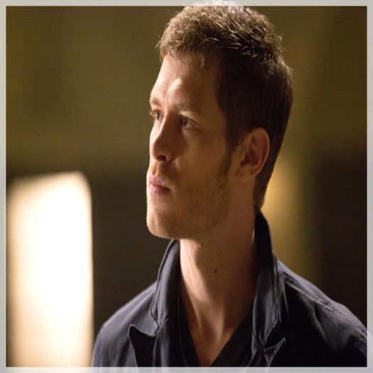 █ ▄→ bine, bine caroline! nici să mă uit la tine nu mai pot -se întoarce cu spatele la ea, cl-; gata măi cleopatra stratan nu mai cânta că ţi se sparg borcanele şi geamurile :))) -ilie-
