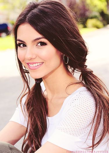 -victoria-victoria-justice-32583542-500-699