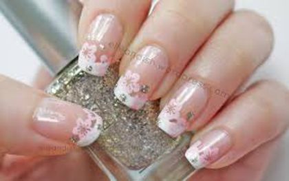 descărcare - Cherry Blossom French Manicure Nails Konad Stamping with Freehand Option