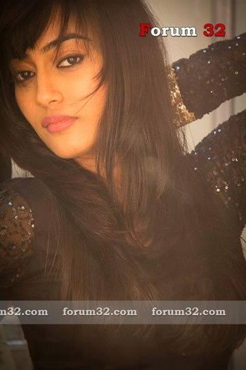 Bk0aYMaCYAA31JD - 15-Aahil si Sanam