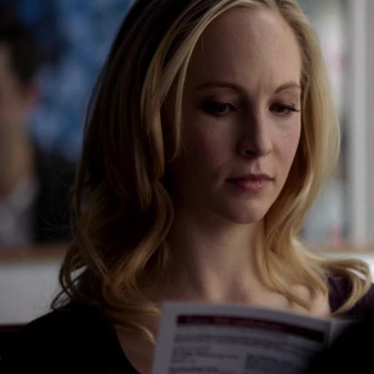 ᵔᴥᵔ - *Ia păpuşa* Sigur, mulţumesc. -zâmbeşte #bonnie - here - episode 20 - done