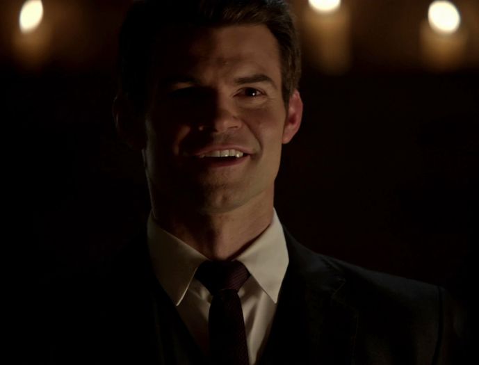 Taci mey =)) #Fane . *o gadila in talpa pe katherine* =)))) - here - episode 20 - done
