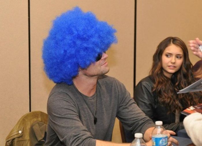 Ia uite ce albastru suuunt:X =)))) (scz ma plicty)