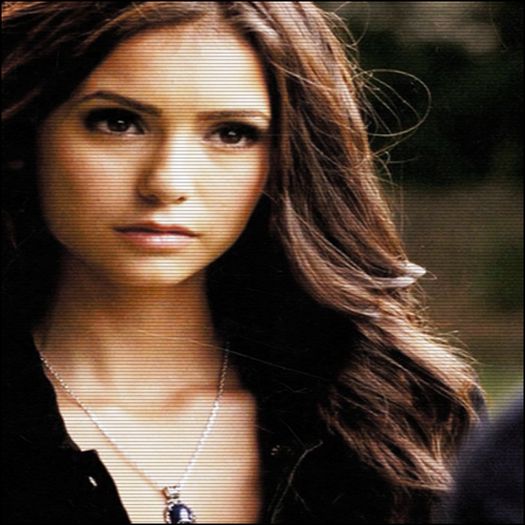 ♡❧`⇒.; -își pune picioarele în jurul taliei lui și îl sărută lung și s;enzual =))))))-.