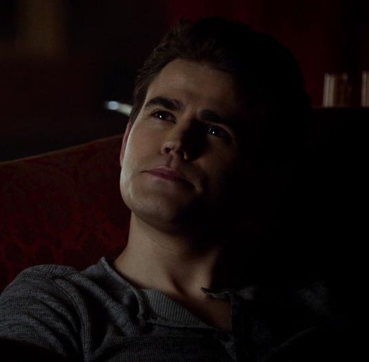 *intra si calca pe un pre;;zervativ, il ridica si se uita la el ip*Hmm...Pre;;zervativ *click; *se uita la Klaroline* In sufragerie, ma, in sufragerie? -_- =))))
