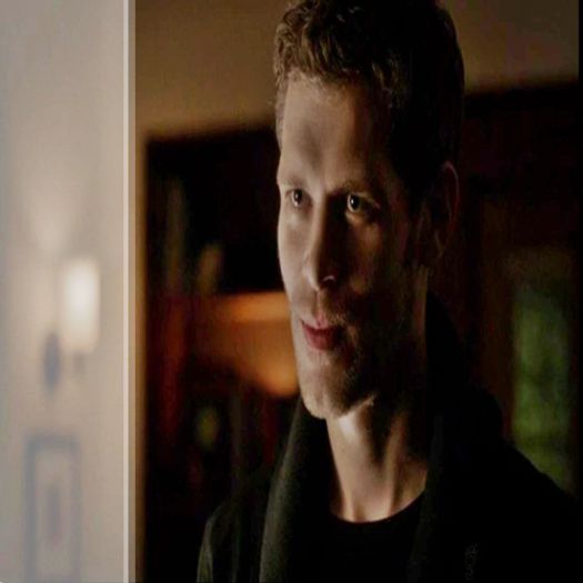 █ ▄→ -dă pe gât sticla lui şi apoi mai ia una şi o bea pe toată cu caroline-