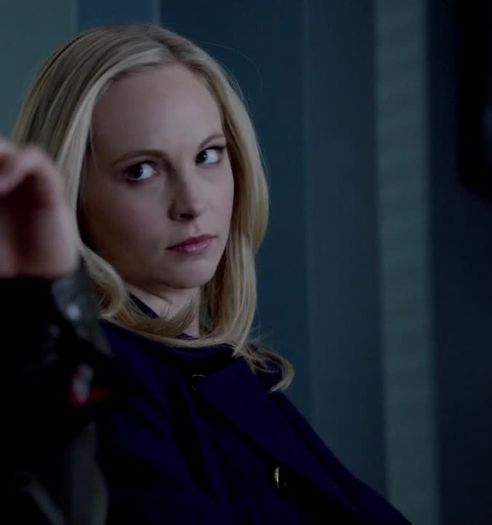 ᵔᴥᵔ -- Seriously? :)) * scoate degetu din gura lui * . Găseşti pe cineva. pup #bonnie