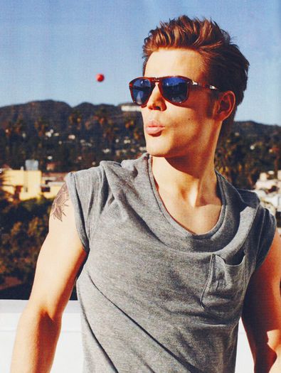  - x-The charming Paul Wesley