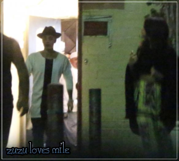  - x - SG - 20-06-14 - Saindo do restaurante Mastros com Justin Bieber LA - Jelenaisback