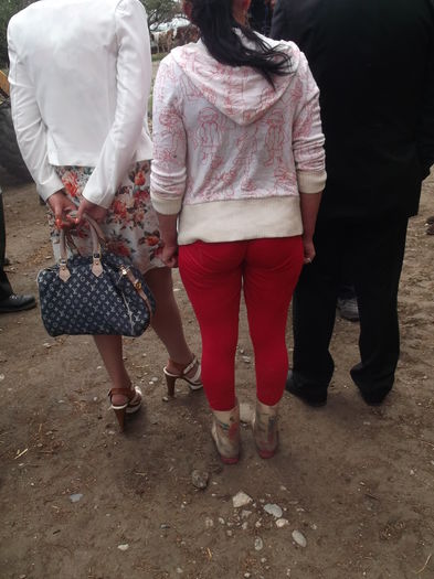 micuta CEKURAI (China )