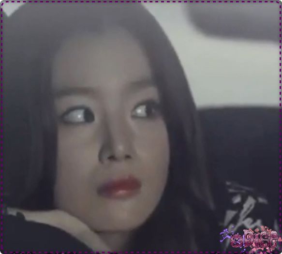 » ..:| Dar tu esti in toate mintiile, ca ma pui sa locuiesc cu Ji-soo?! SUNT FEMEIE!!