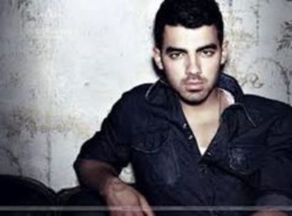 joe jonas - ce credeti