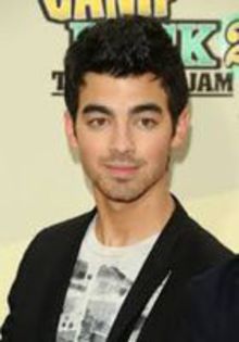 92835554_OBVNNDE - joe jonas