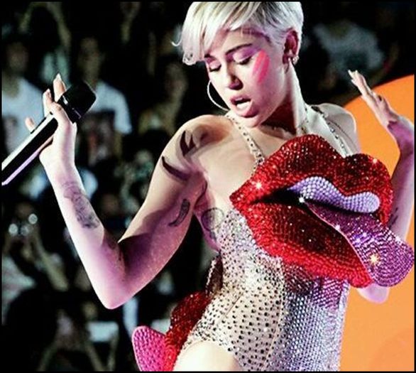 day 448 . - imperfections equal beauty