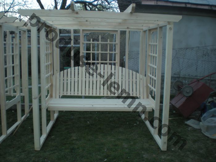 balansoar din lemn pentru gradina cu pergola (6)