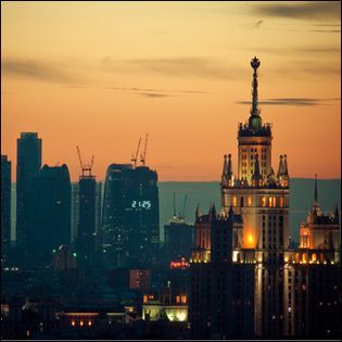 　 ↘ ShonaRashmi ↙ = > @Moscow. ♥ - travelling the world biggestwish