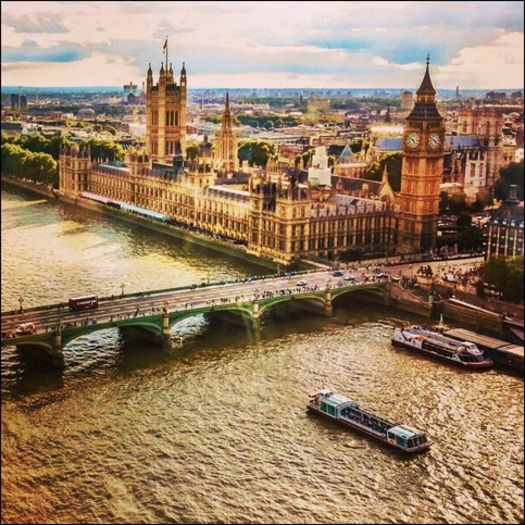 　↘ villegasworldxd ↙ = > @London. ♥ - travelling the world biggestwish