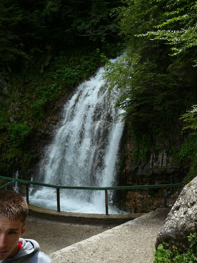P1550297