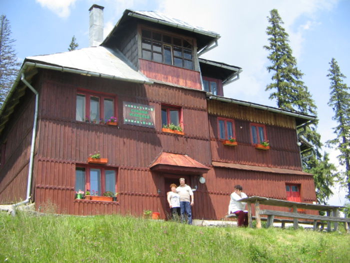 IMG_0132; Cabana Vlădeasa, veche dar primitoare.
