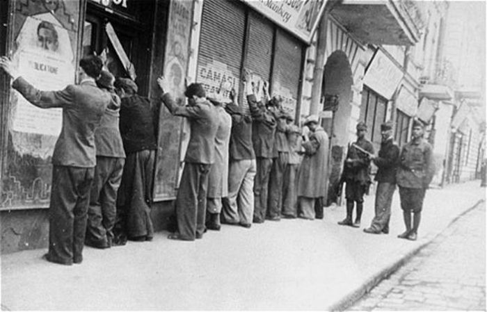 Pogromul de la Iasi 1941 - fotografii inedite din istorie