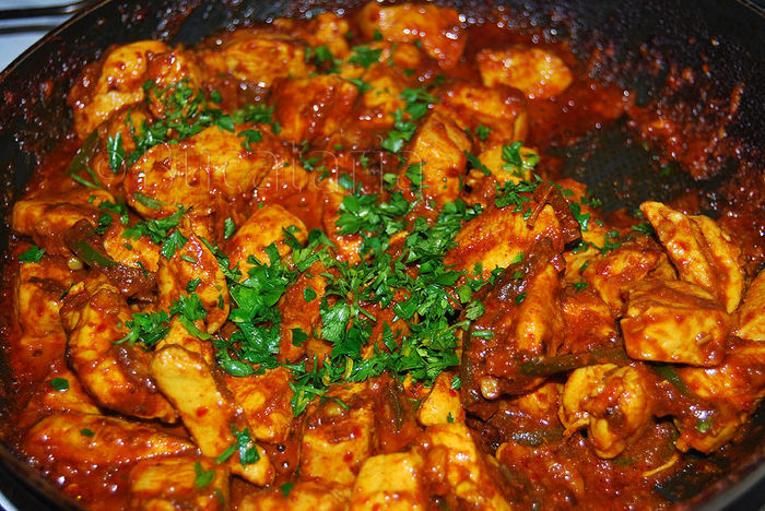 Curry de pui cu usturoi - Bucatarie