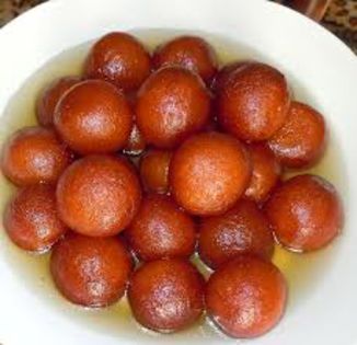 MAKKAN PEDA (Ruda la fel de delicioasa a lui Gulab Jamun) - Dulciuri