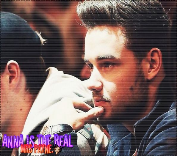 ✰.  Da, se poate spune şi aşa. #Îmi pun tricoul pe mine. Eu o să încerc să fac focul. Hm, tu .. ++ - Do NOT Enter l Liam S Chalet