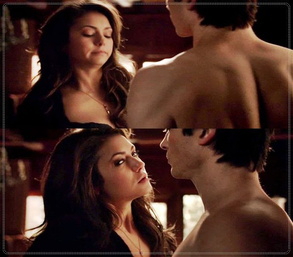》Pai...Ely le facea *sta idem poza putin si se duce la bar sa-si ia inghetata* =)))))))))#tyler