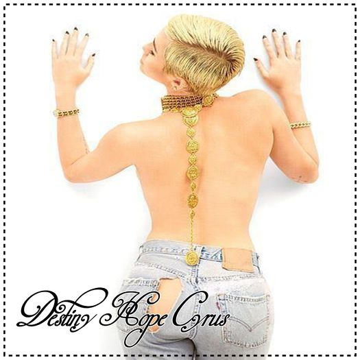 » ʟᴇᴄs † ┇ uite plânge eraul ;(  sărcaru-l doare-n p;;;lă :( [ era beată ]