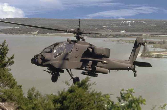 Apache AH-64; productia a inceput in ianuarie 1984
