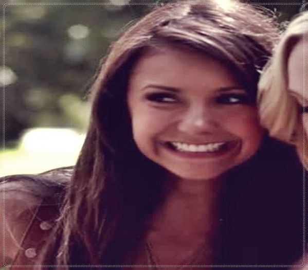 》Oh..nas;;pa #deiu *se duce langa denii si sta idem poza, click; uitandu-se la neymar* Imagineazati-l doar =)))) la plimbare cu sotia si cu puii in carca=)))))) #Denii
