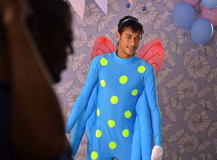 ɳҽყɱαɾ | *se imbraca ip* dada , mi-a trecut #dennii