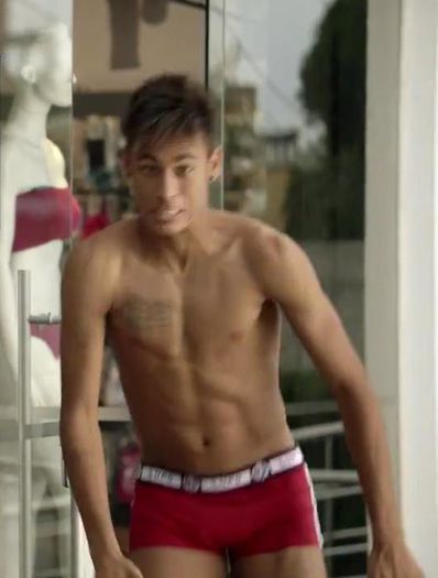 ɳҽყɱαɾ | nu ca am impresia ca tu vrei sa-l scuturam in alt sens.. ;) :))) #dennii *CL; *isi da jos bluza* daca stau asa va deranjez? :&gt; #aman2 + harnice si gata de maritat ;) =)) + NU ma duc la maimute #adda
