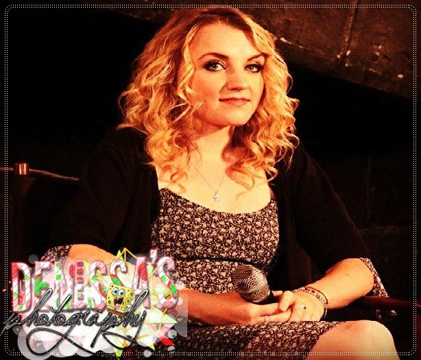 ┊deɴιι┊¤se apleacă şi ia cârpa de jos¤ bine , nu o să te mai deranjez , prinţeso. #neymar (cl); uuu , borcane . sunt goale ? #adda
