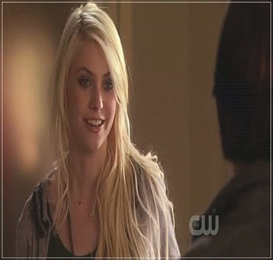 ♡❧`⇒.; MĂ,LEȘIN =)))))))))) ALE D;RACU BORCANE.........