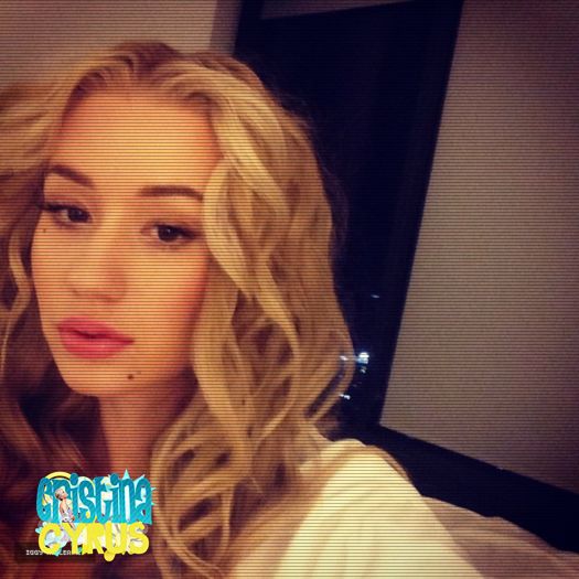 ♡ cσνєη ♡ rămâi acolo în c;ru gol :)))) #neymar ; probabil le folosea pentru a se ușura în ele :))) 