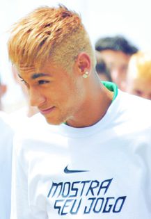 ɳҽყɱαɾ | nu imi place aici dar incerc sa ma adaptez... #james *toarna nisip pe adda*