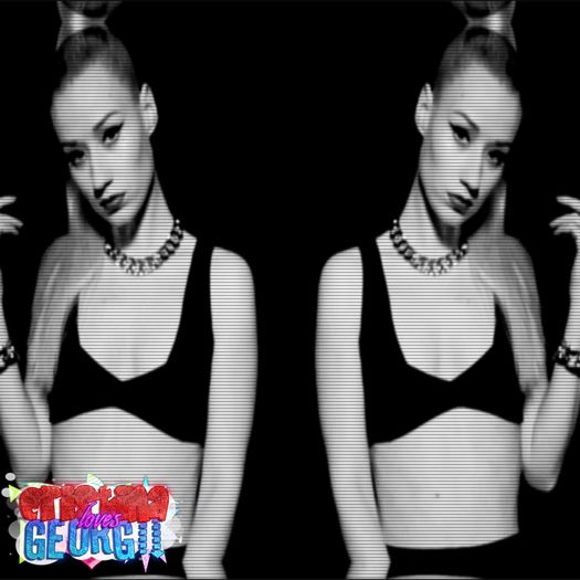 ♡ cσνєη ♡ *ia scoica și i-o bagă în chiloți* #adda ; *sare pe el și cad pe nisip* nobody can help cl; youuuuuuuuu darlin #peppz
