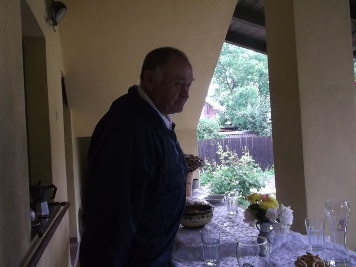 BOBO UN SOCRU SINGURATIC - FERMA ANDRE  SI  NIK PUIUT