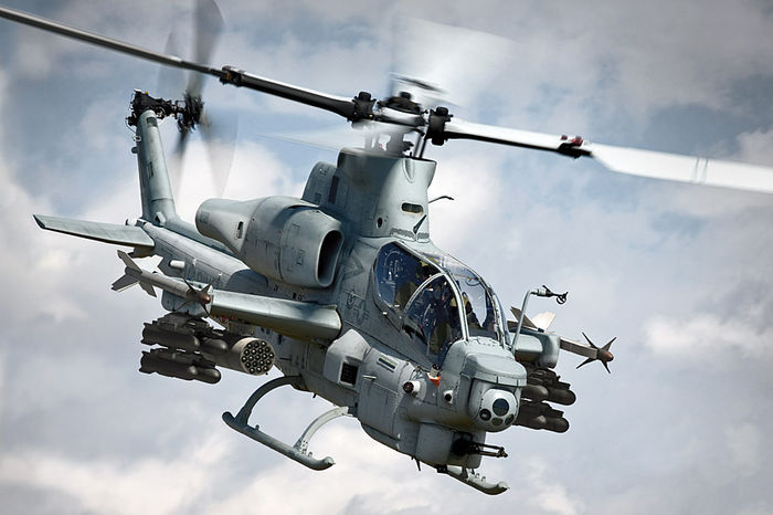 Bell-AH-1Z-Viper - Elicoptere  militare