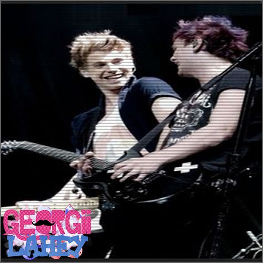 ♡̶S̶α̶ɗ̶ι̶ѕ̶т̶ι̶c̶Ɲ̶ι̶g̶н̶т ; Eu nu știu să înot ;(((((((