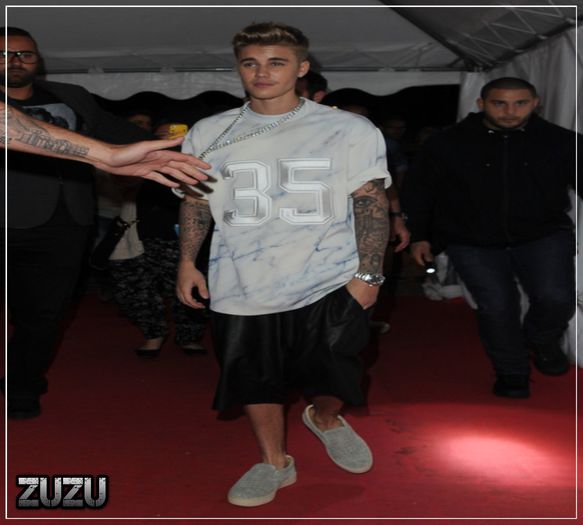 ┆❥. Lasa-ma si tu in pace :-w [tipa la ea]